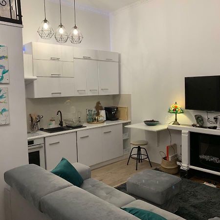 Charming Studio Apartment In The Heart Of The Jewish District! Cracóvia Exterior foto